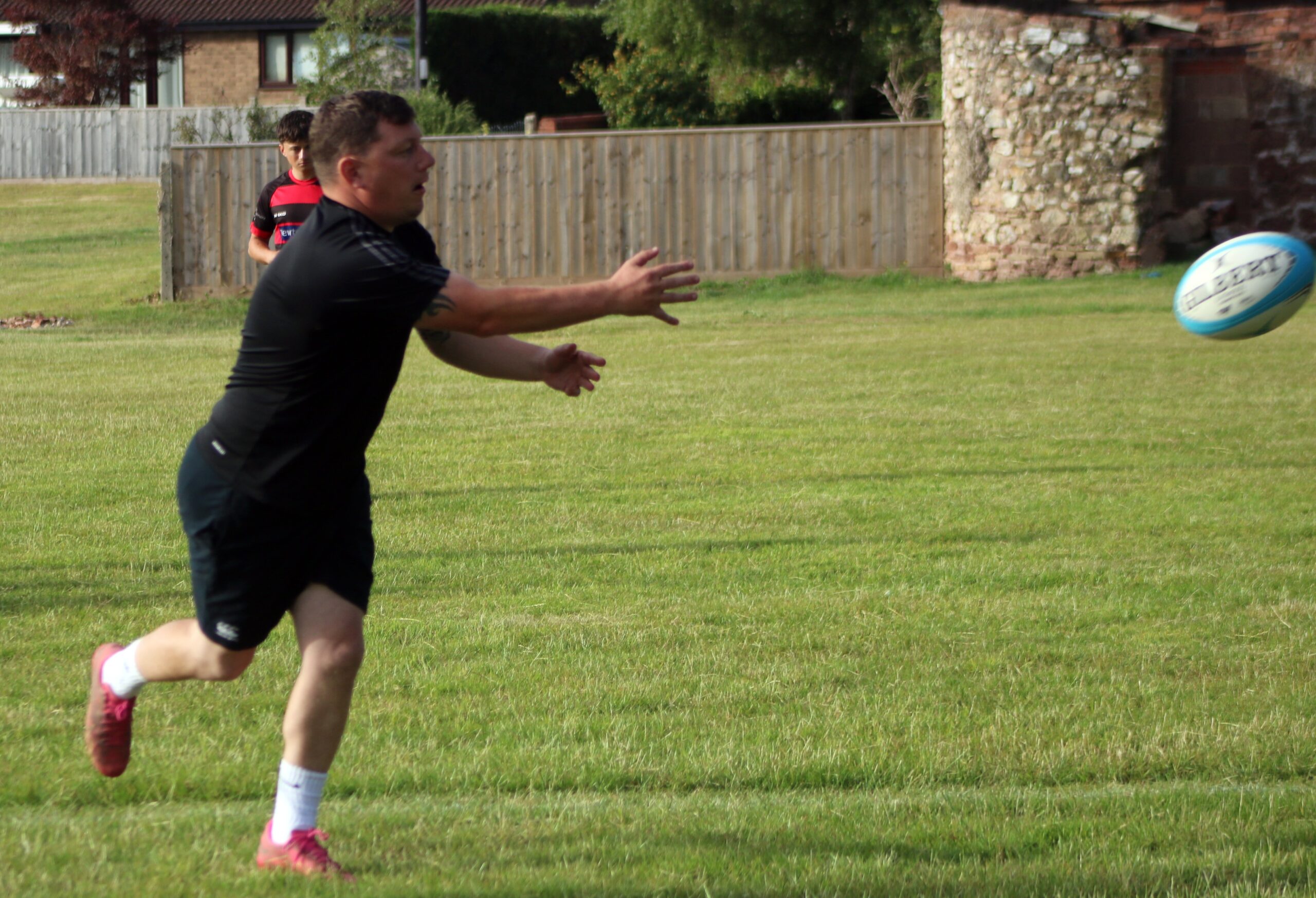 Rugby players return under new coach - Around Wellington